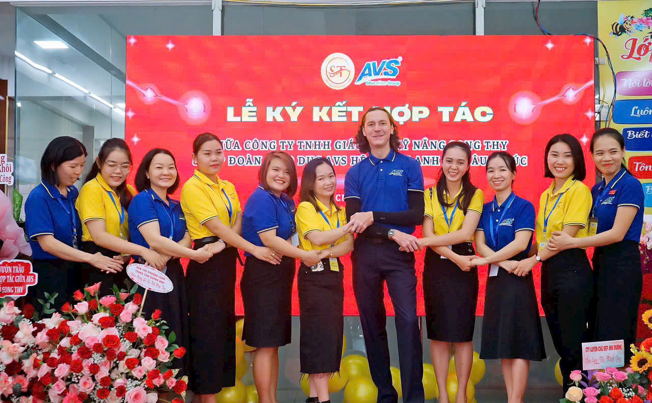 Đội Ngũ Giáo Viên & Sự Kiện — Trung tâm Anh Thy
