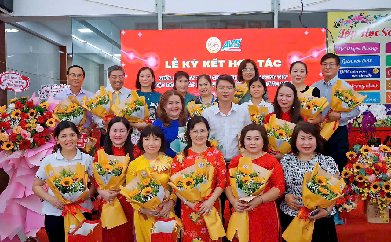 Đội Ngũ Giáo Viên & Sự Kiện — Trung tâm Anh Thy