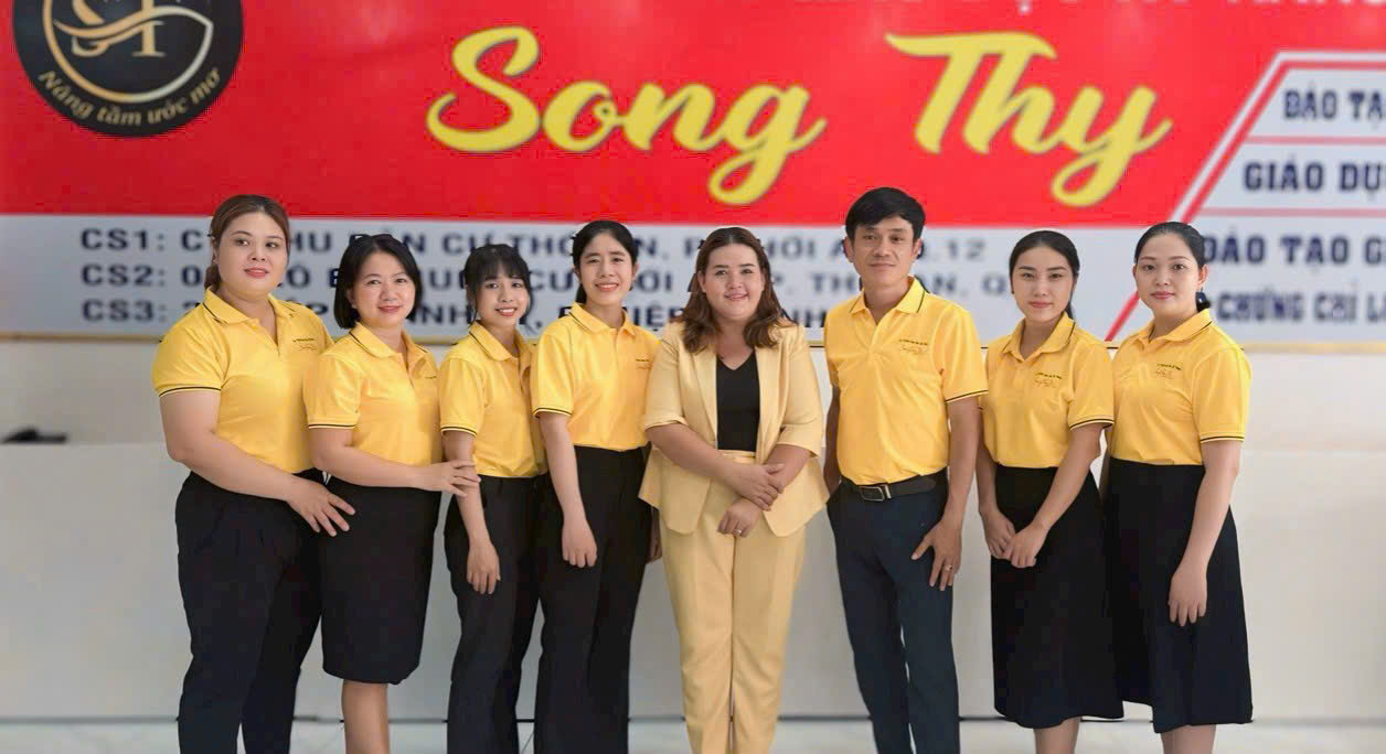 Đội Ngũ Giáo Viên & Sự Kiện — Trung tâm Anh Thy