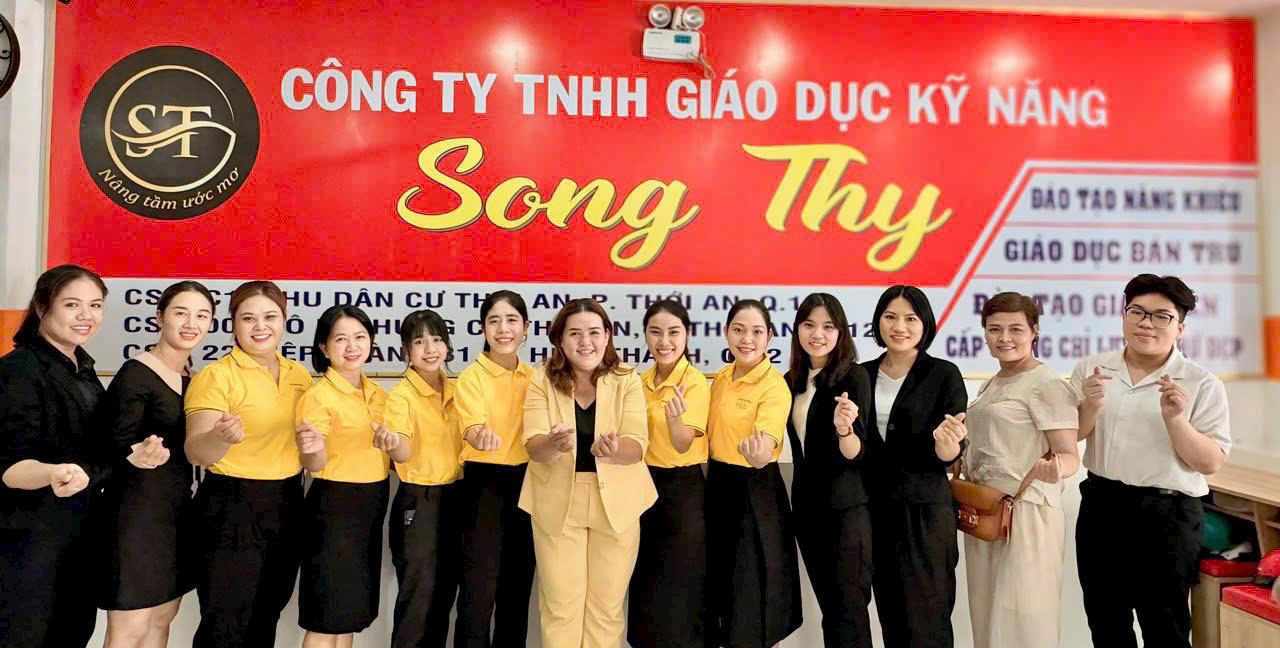 Đội Ngũ Giáo Viên & Sự Kiện — Trung tâm Anh Thy