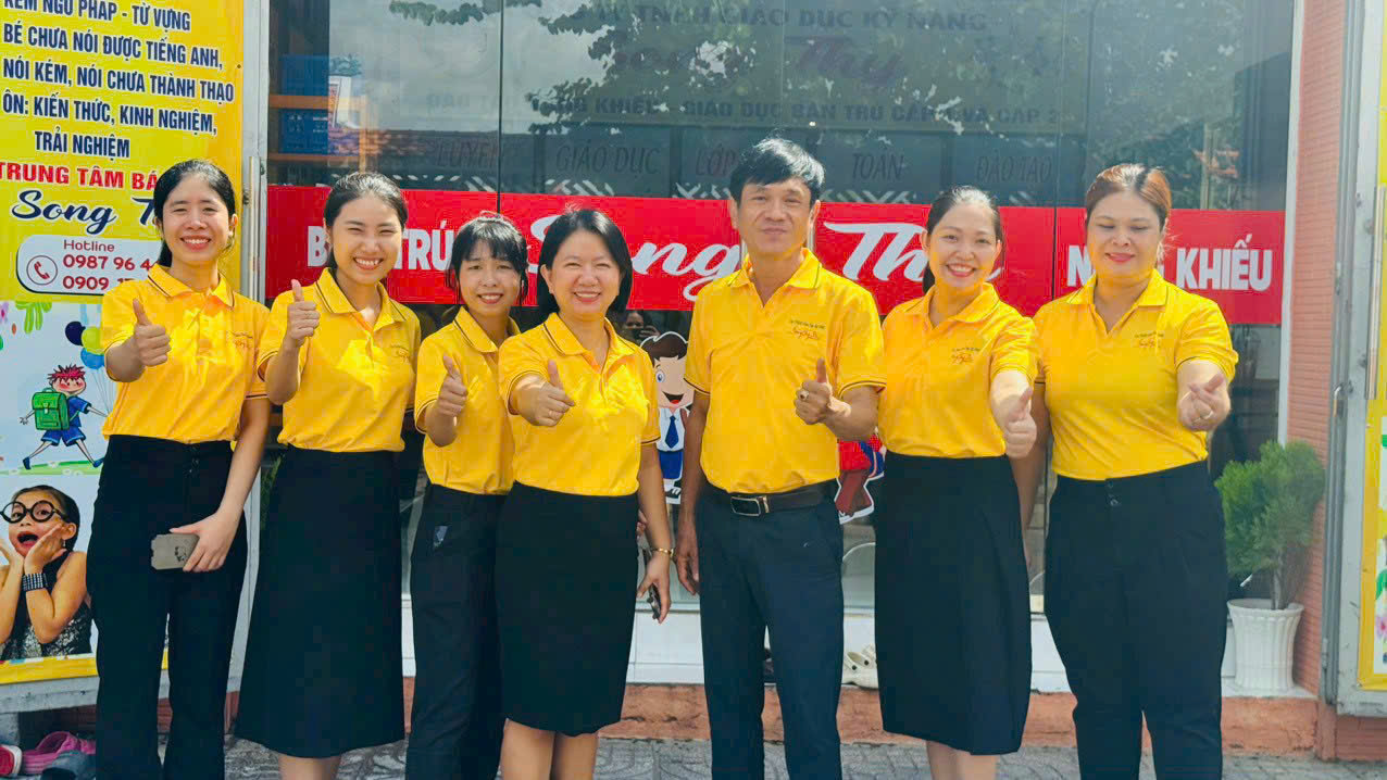 Đội Ngũ Giáo Viên & Sự Kiện — Trung tâm Anh Thy